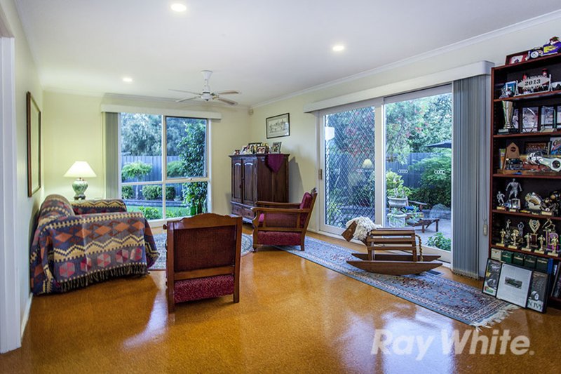 Photo - 5 Tyrone Court, Wheelers Hill VIC 3150 - Image 6