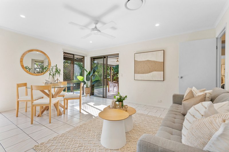 Photo - 5 Tyrrell Court, Petrie QLD 4502 - Image 9