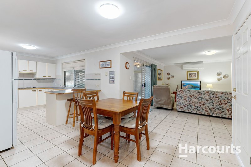 Photo - 5 Ulinga Crescent, Parkinson QLD 4115 - Image 7