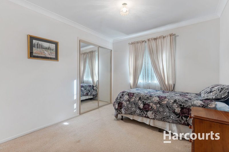 Photo - 5 Ulinga Crescent, Parkinson QLD 4115 - Image 13