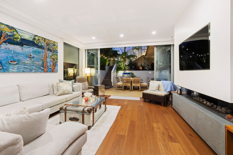 Photo - 5 Undercliff Road, Freshwater NSW 2096 - Image 7