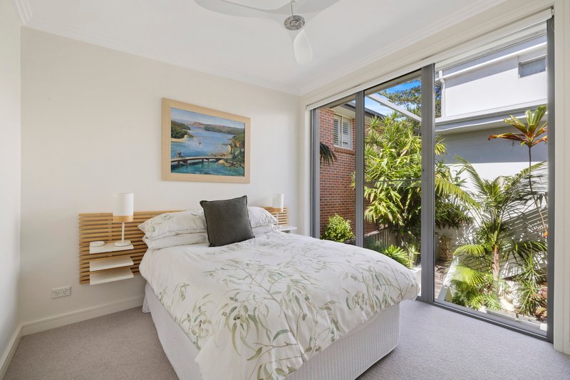 Photo - 5 Undercliff Road, Freshwater NSW 2096 - Image 12