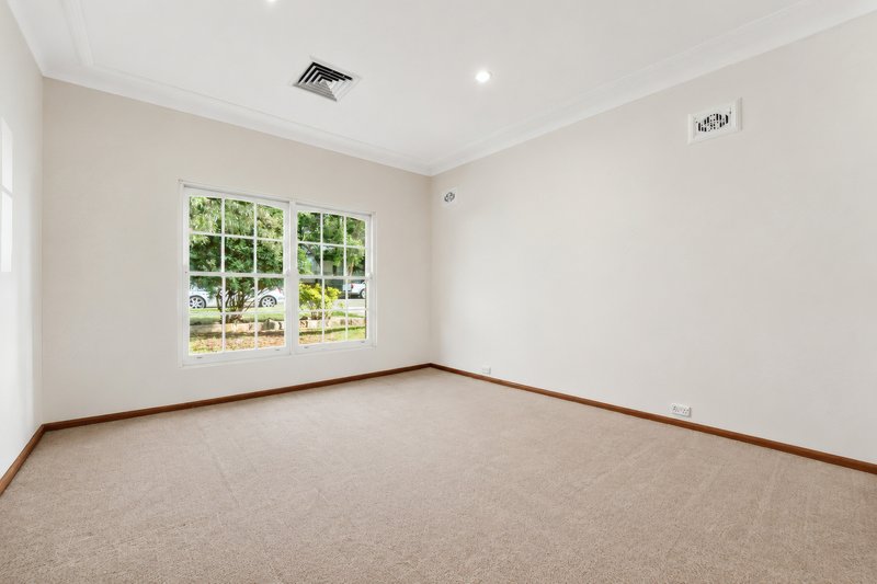 Photo - 5 Veronica Street, Chester Hill NSW 2162 - Image 5