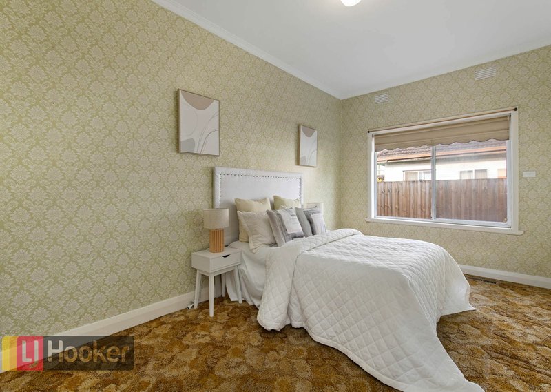 Photo - 5 Victoria Avenue, Springvale VIC 3171 - Image 10