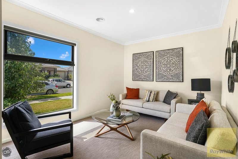 Photo - 5 Villette Avenue, Tarneit VIC 3029 - Image 2