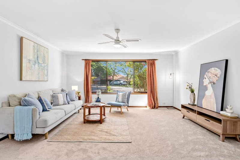 Photo - 5 Vincent Place, Mckellar ACT 2617 - Image 2