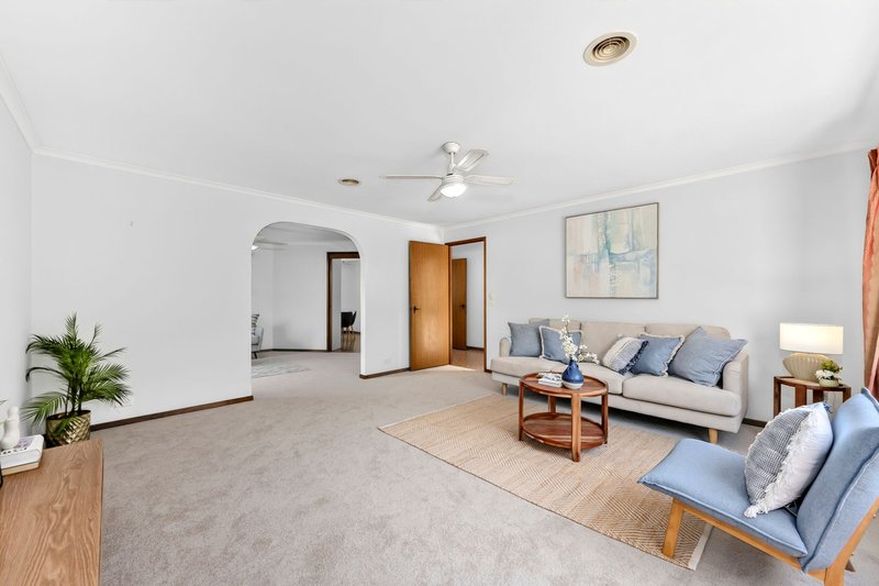 Photo - 5 Vincent Place, Mckellar ACT 2617 - Image 4