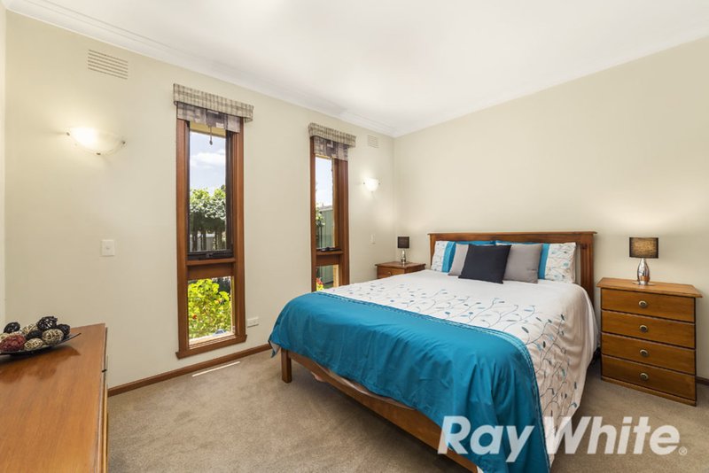 Photo - 5 Violet Court, Blackburn South VIC 3130 - Image 6