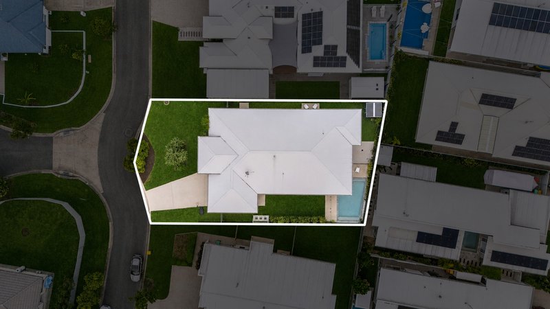 Photo - 5 Waderbird Crescent, Pelican Waters QLD 4551 - Image 26