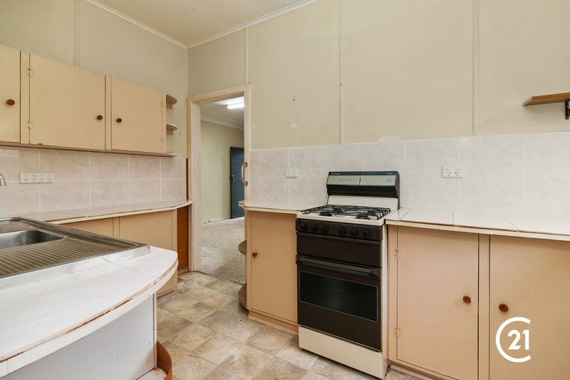 Photo - 5 Wallis Avenue, Canton Beach NSW 2263 - Image 3