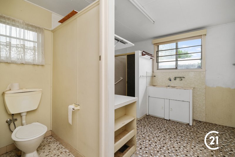 Photo - 5 Wallis Avenue, Canton Beach NSW 2263 - Image 8