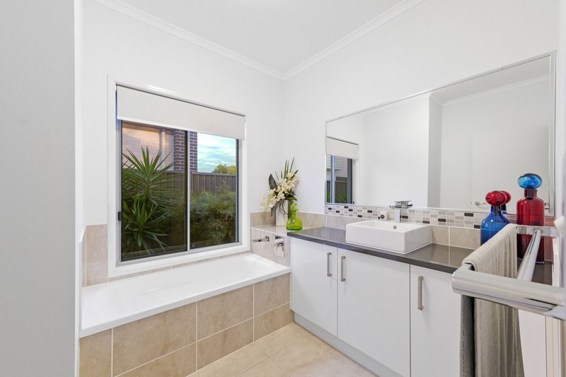 Photo - 5 Wallum Close, Pelican Waters QLD 4551 - Image 24