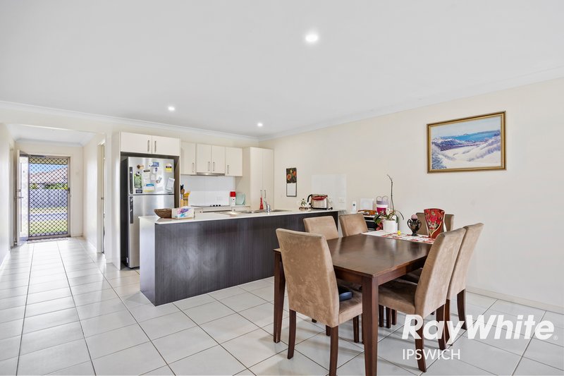 Photo - 5 Walnut Crescent, Lowood QLD 4311 - Image 6