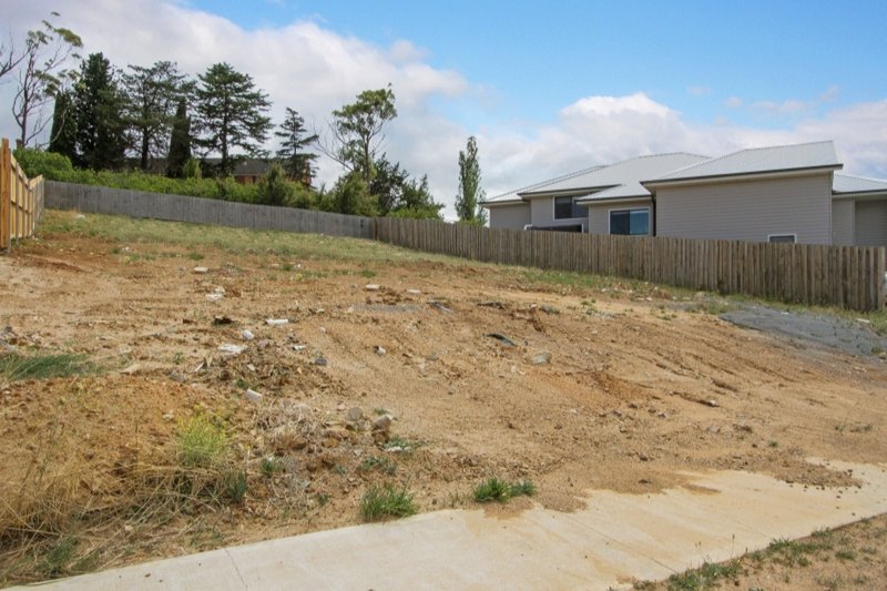 Photo - 5 Walsh Drive, Goulburn NSW 2580 - Image 5