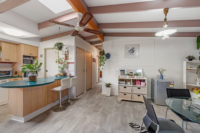 Photo - 5 Waratah Avenue, Victoria Point QLD 4165 - Image 5