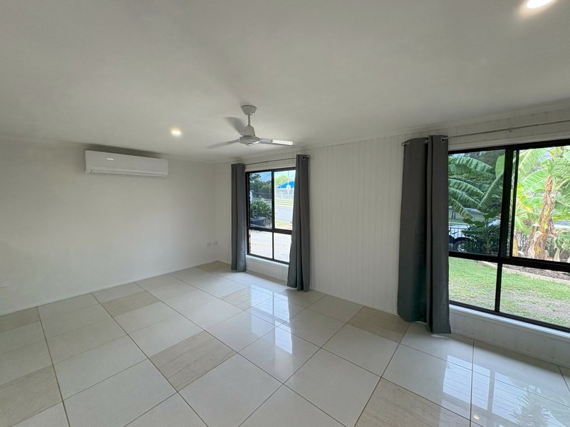 Photo - 5 Waratah Crescent, Tannum Sands QLD 4680 - Image 3