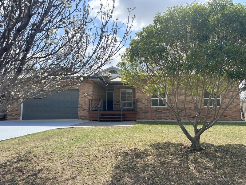 Photo - 5 Waratah Street, Moree NSW 2400 - Image 3