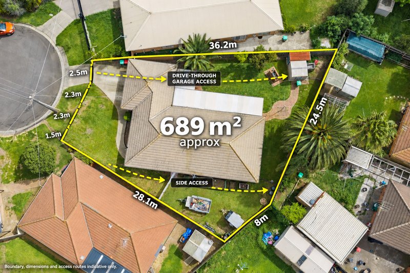 Photo - 5 Warbler Close, Werribee VIC 3030 - Image 1