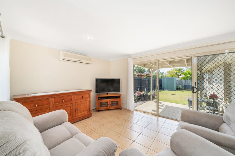 Photo - 5 Warburton Street, Murrumba Downs QLD 4503 - Image 8