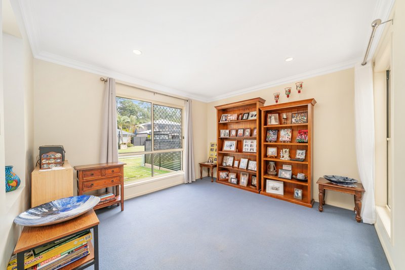 Photo - 5 Warburton Street, Murrumba Downs QLD 4503 - Image 11