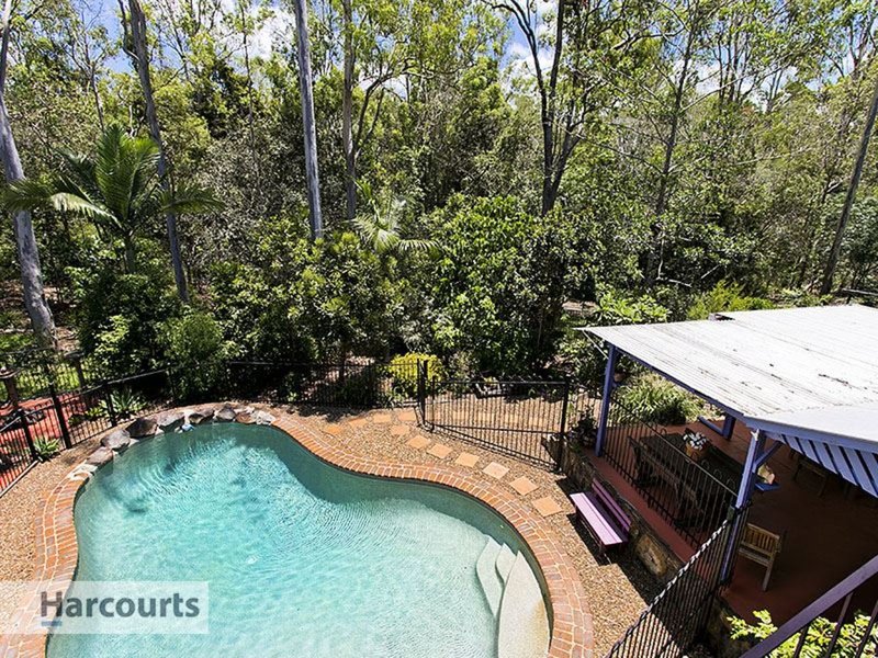 5 Warringah Grove, Petrie QLD 4502