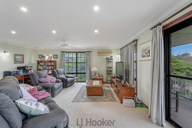 Photo - 5 Wasdale Grove, Lakelands NSW 2282 - Image 4