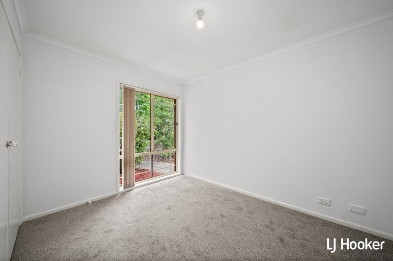 Photo - 5 Watchorn Close, Holt ACT 2615 - Image 7