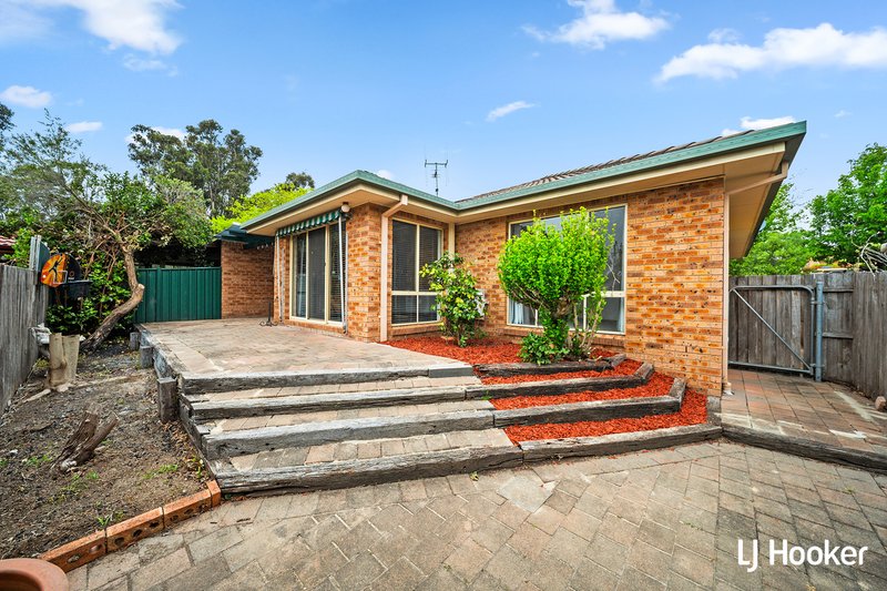 Photo - 5 Watchorn Close, Holt ACT 2615 - Image 9