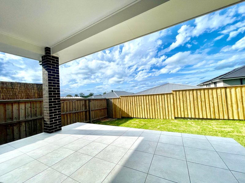 Photo - 5 Waterhouse Place, Airds NSW 2560 - Image 9