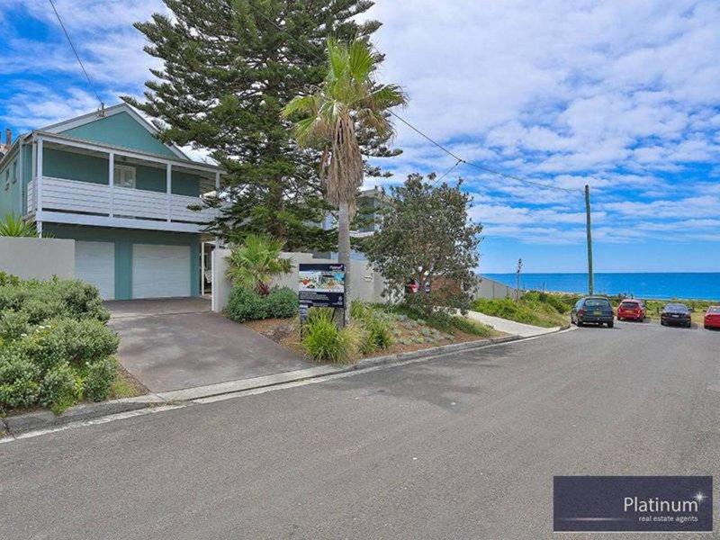 Photo - 5 Waterloo Street, Narrabeen NSW 2101 - Image 1