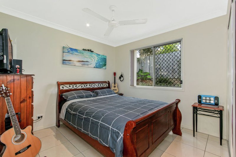 Photo - 5 Waterside Drive, Springfield Lakes QLD 4300 - Image 12