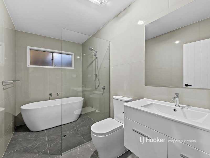 Photo - 5 Watertower Street, Park Ridge QLD 4125 - Image 12