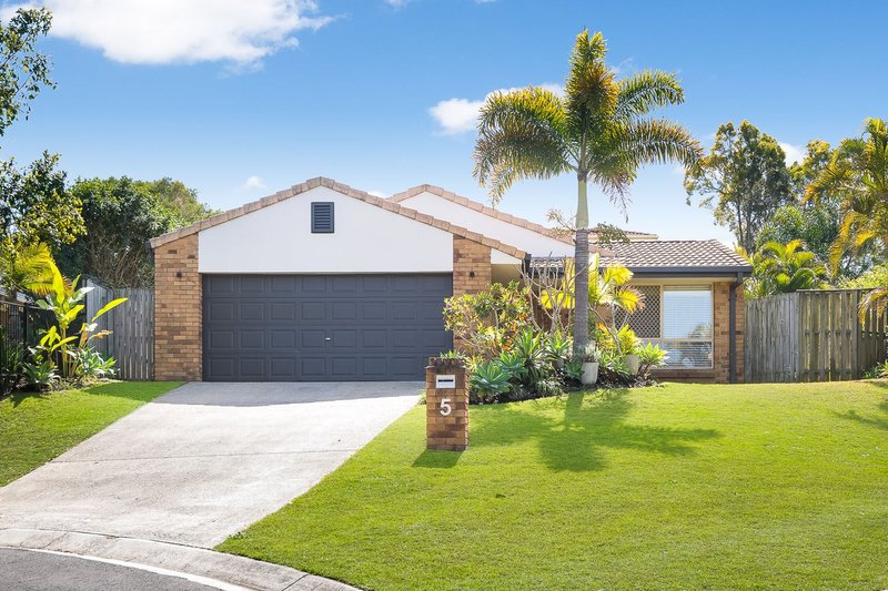 5 Watson Court, Seventeen Mile Rocks QLD 4073