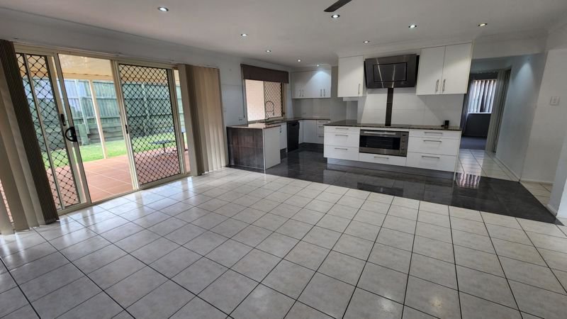 Photo - 5 Watson Place, Kuraby QLD 4112 - Image 5