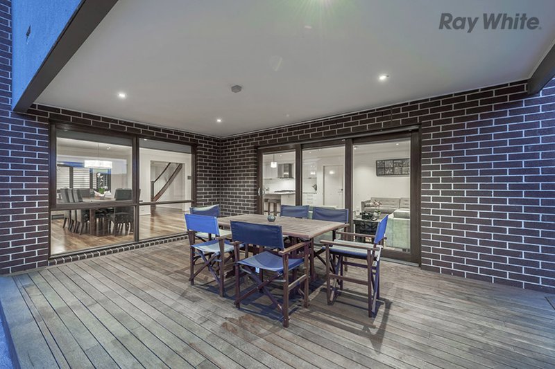 Photo - 5 Waverton Court, Taylors Hill VIC 3037 - Image 19