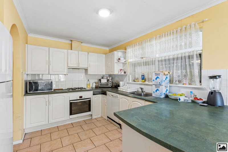 Photo - 5 Weaver Boulevard, Paralowie SA 5108 - Image 3