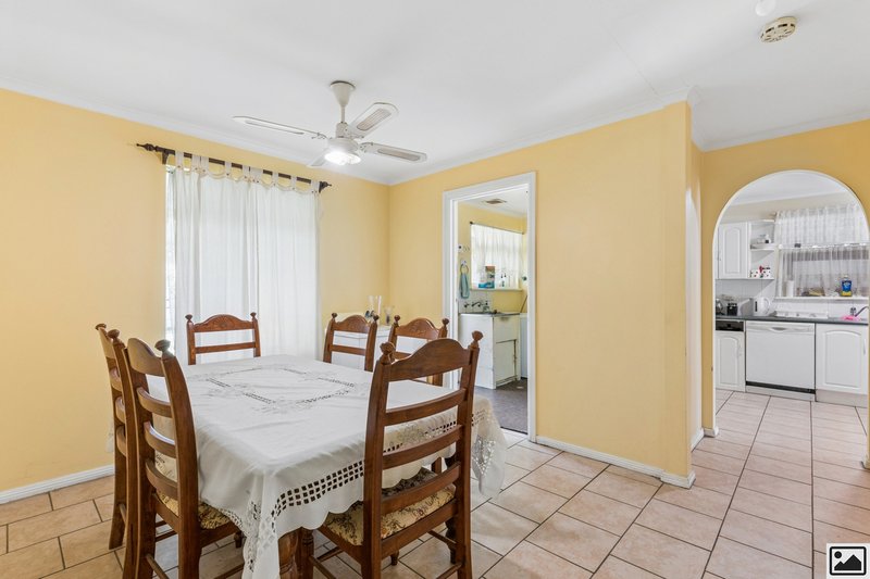 Photo - 5 Weaver Boulevard, Paralowie SA 5108 - Image 4