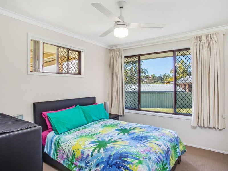 Photo - 5 Webb Court, Carrara QLD 4211 - Image 9