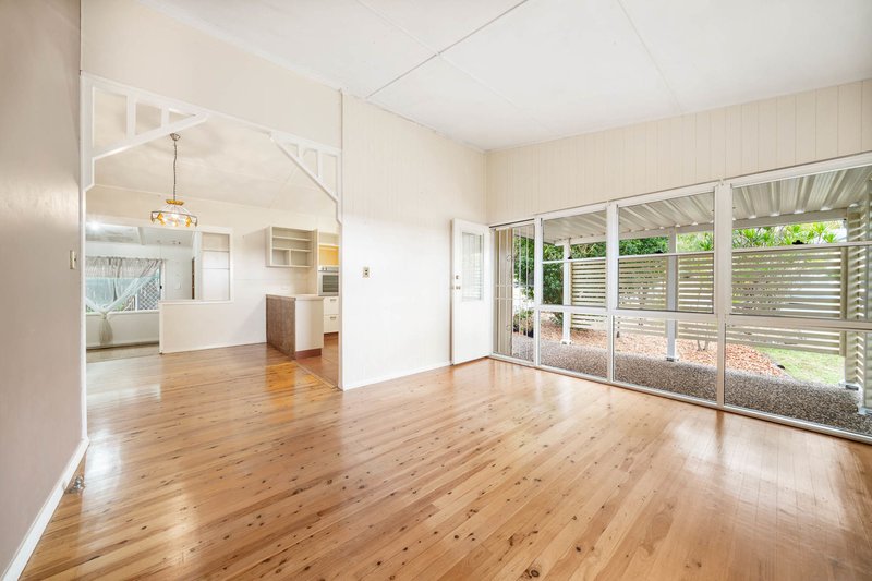 Photo - 5 Webb Street, Rangeville QLD 4350 - Image