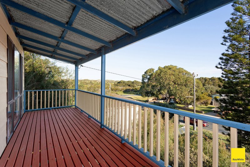 Photo - 5 Wedge Street, Ledge Point WA 6043 - Image 24