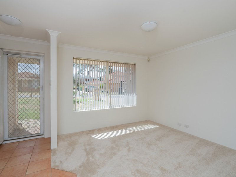 Photo - 5 Weetman Cove, Cannington WA 6107 - Image 3