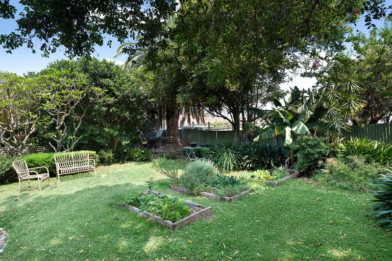 Photo - 5 Welch Street, North Manly NSW 2100 - Image 5