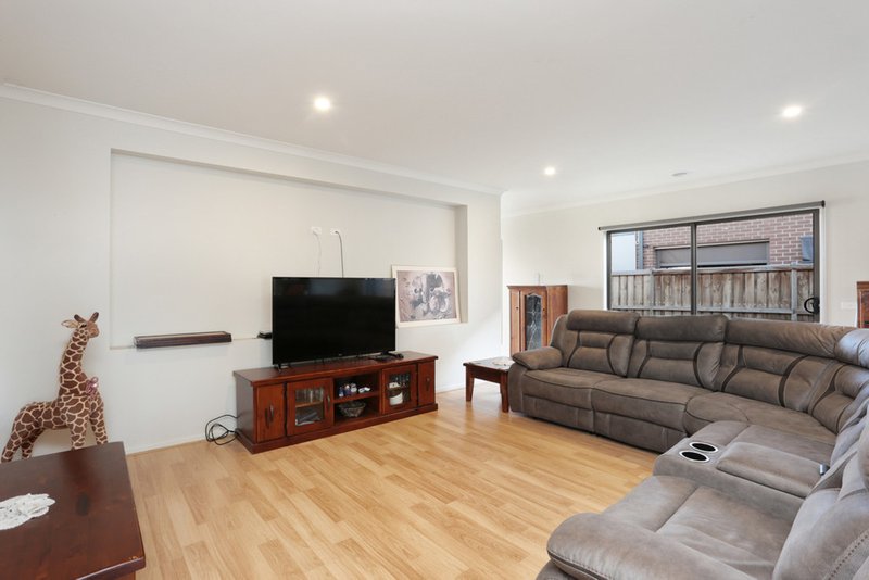 Photo - 5 Welland Road, Melton South VIC 3338 - Image 3