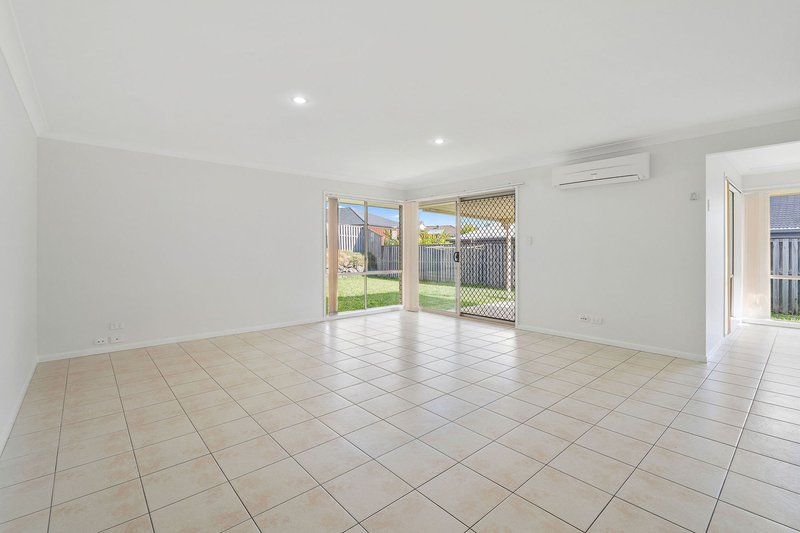 Photo - 5 Wellers Street, Pacific Pines QLD 4211 - Image 4