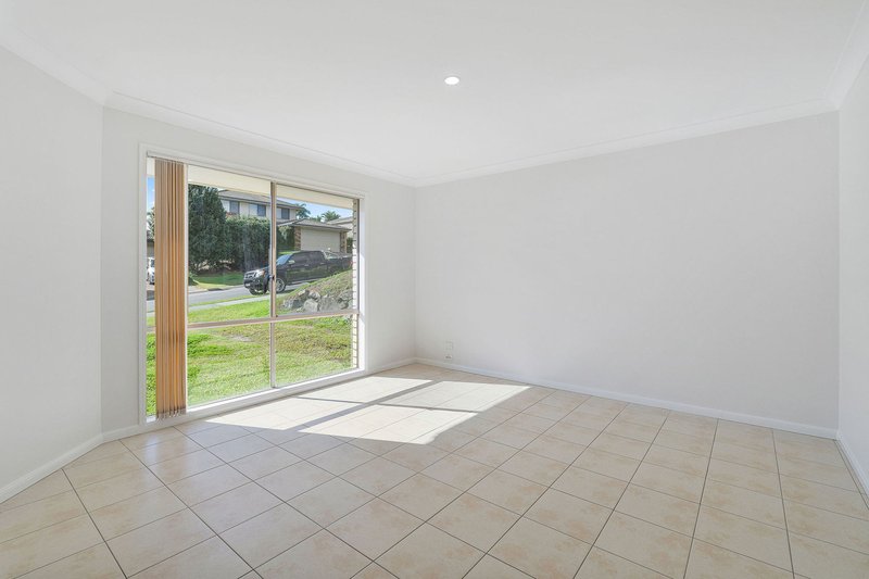 Photo - 5 Wellers Street, Pacific Pines QLD 4211 - Image 7