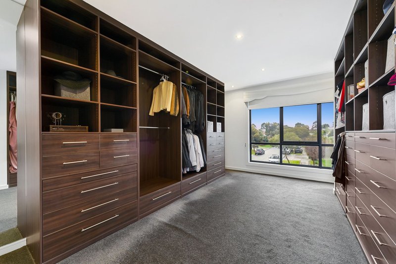 Photo - 5 Wesley Court, Keysborough VIC 3173 - Image 9