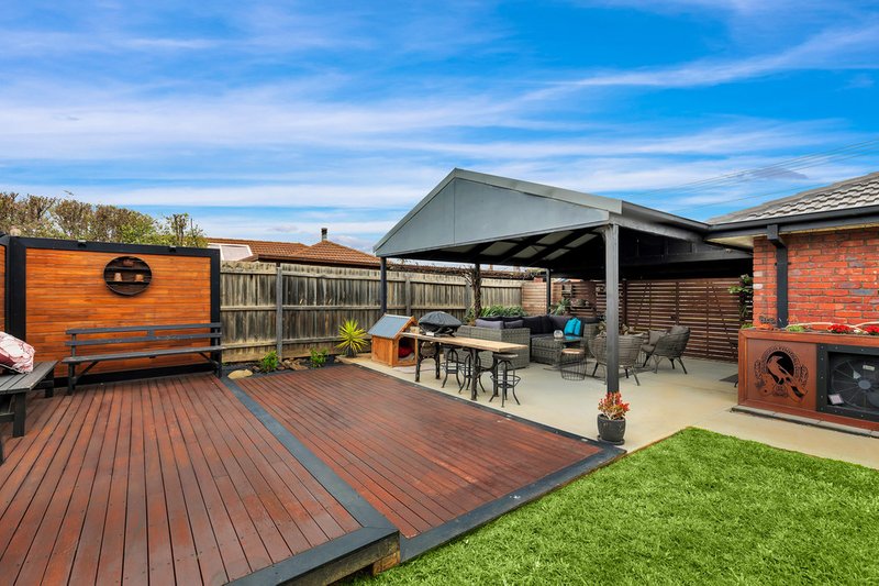 Photo - 5 West Drive, Wyndham Vale VIC 3024 - Image 10