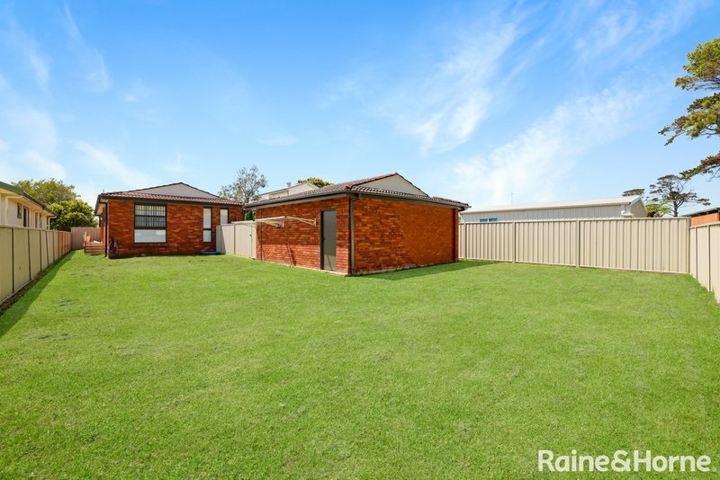 Photo - 5 West Street, Greenwell Point NSW 2540 - Image 10