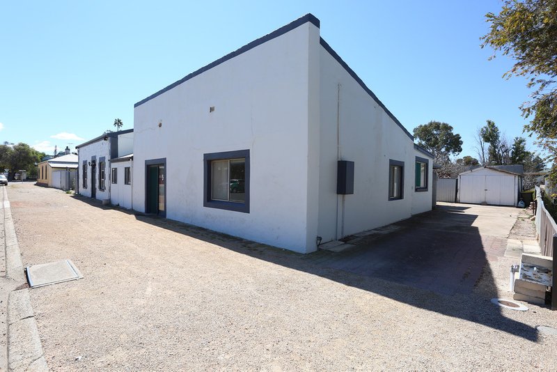 Photo - 5 West Street, Port Wakefield SA 5550 - Image 2