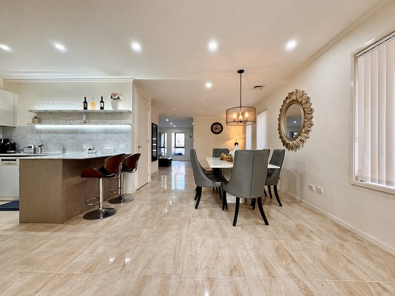 Photo - 5 Westringia Street, Bonnyrigg NSW 2177 - Image 5